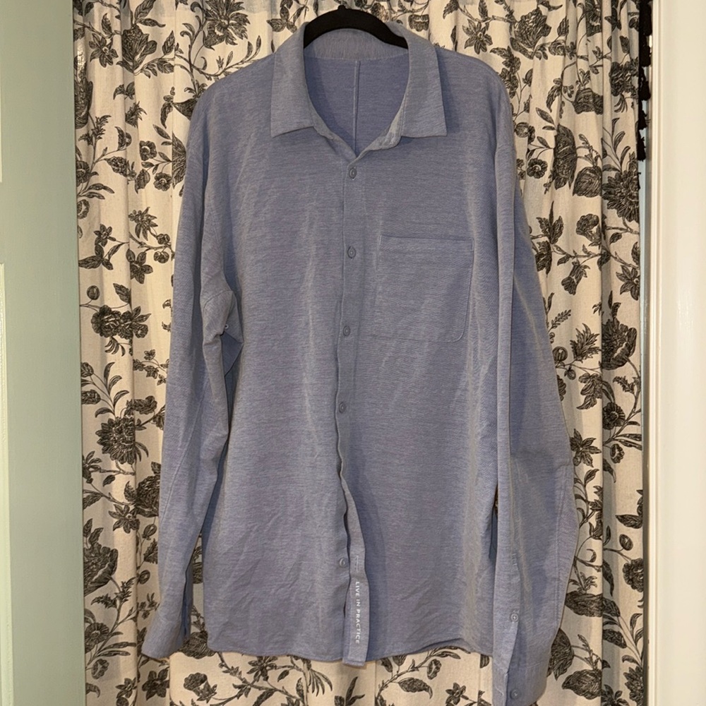 Lululemon Athletica 
Stretch Button Down